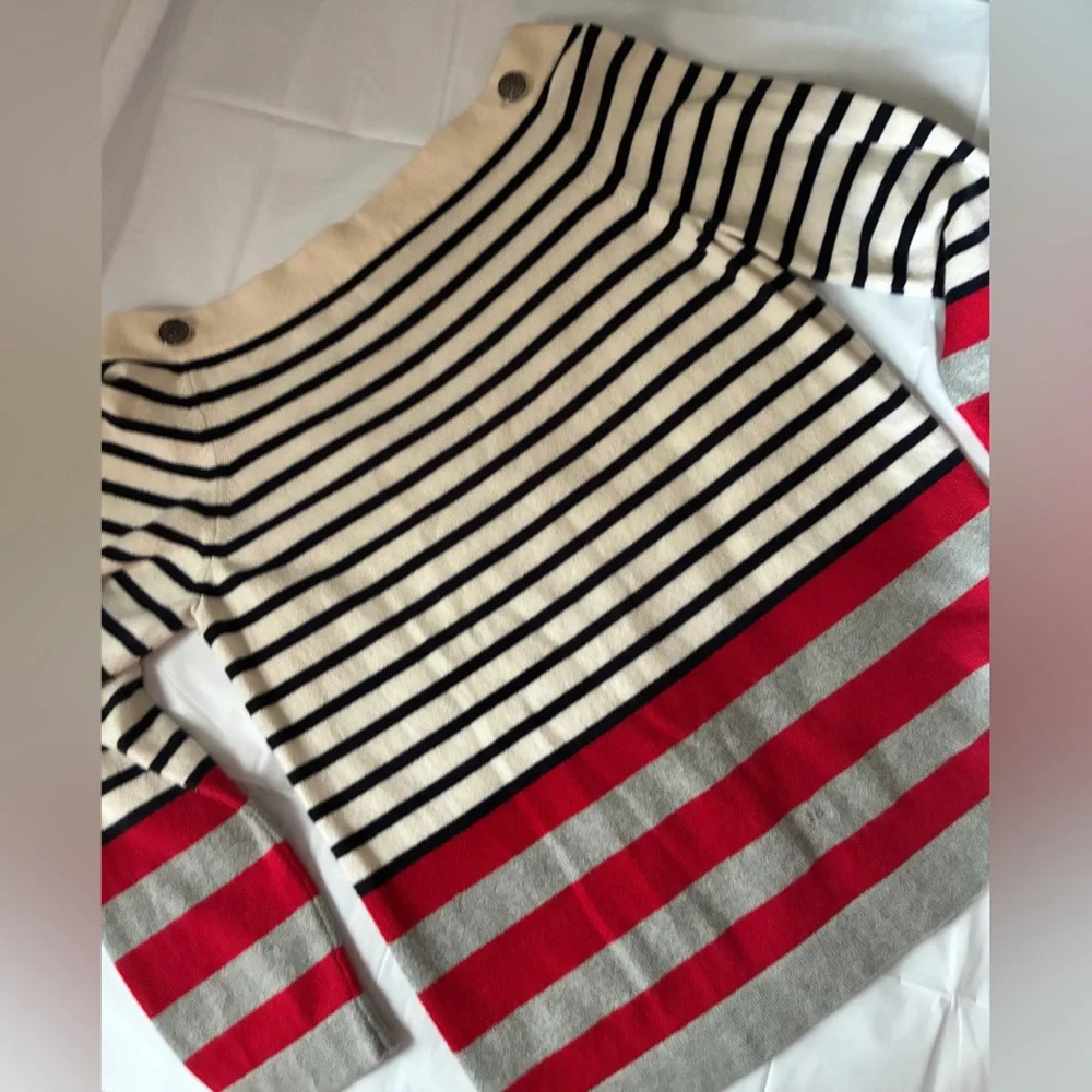 CHANEL vintage cashmere top